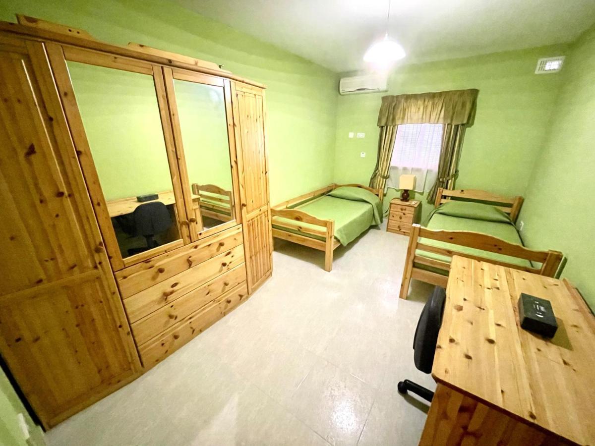 Regent Court - 3 Bedroom Within Walking Distance From Seafront * St. Paul's Bay