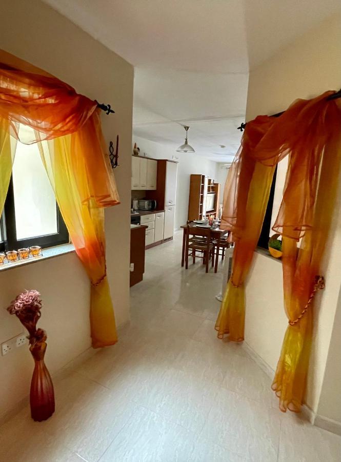 Regent Court - 3 Bedroom Within Walking Distance From Seafront St. Paul's Bay