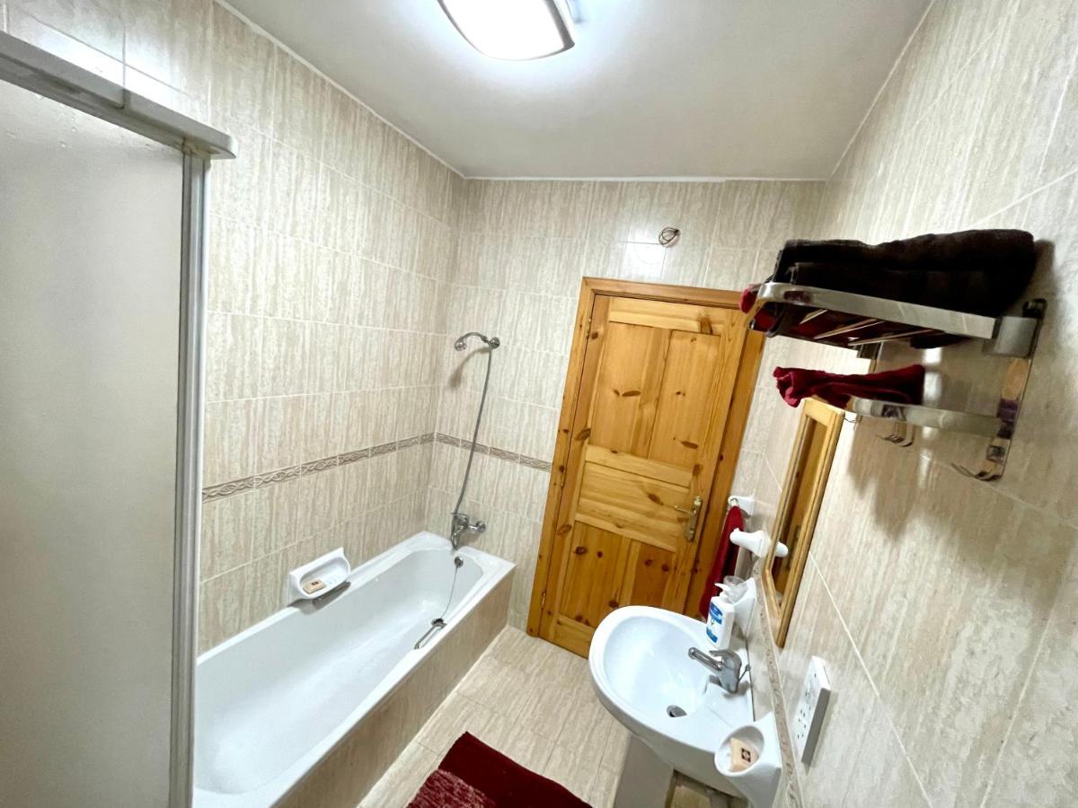 Apartment Regent Court - 3 Bedroom Within Walking Distance From Seafront