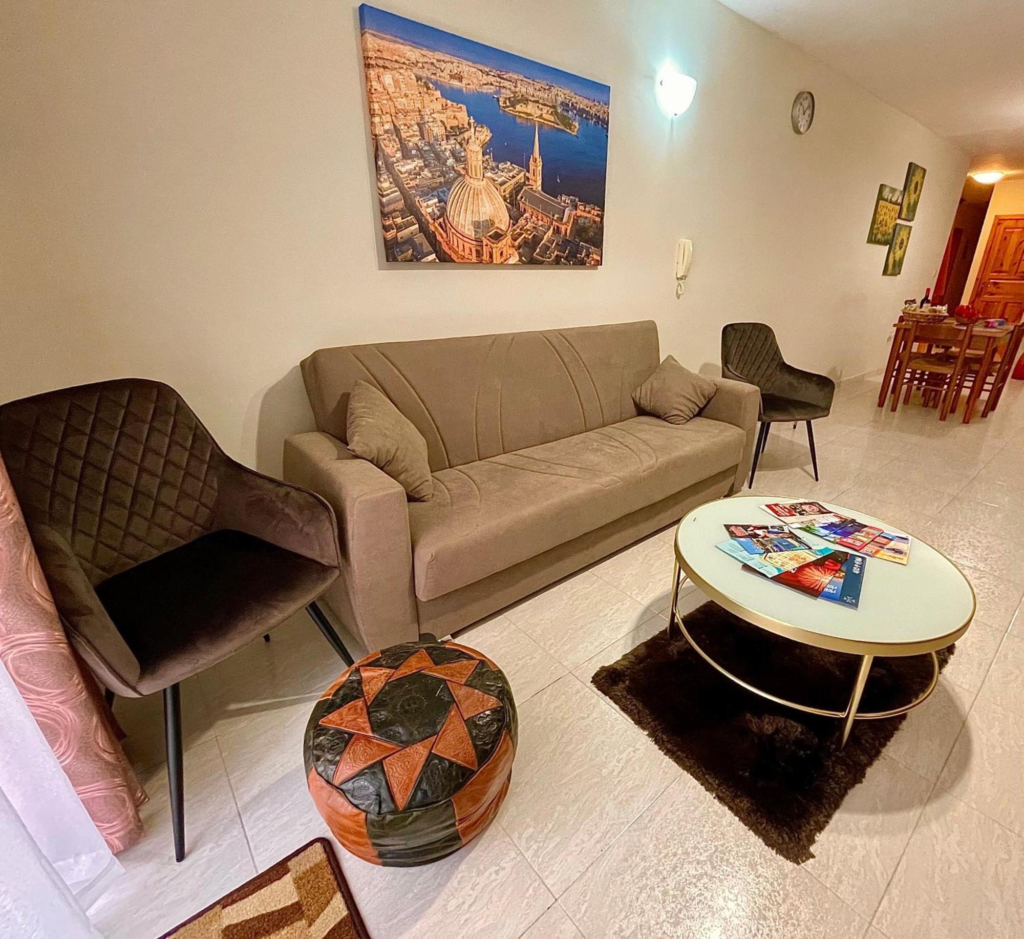Regent Court - 3 Bedroom Within Walking Distance From Seafront
