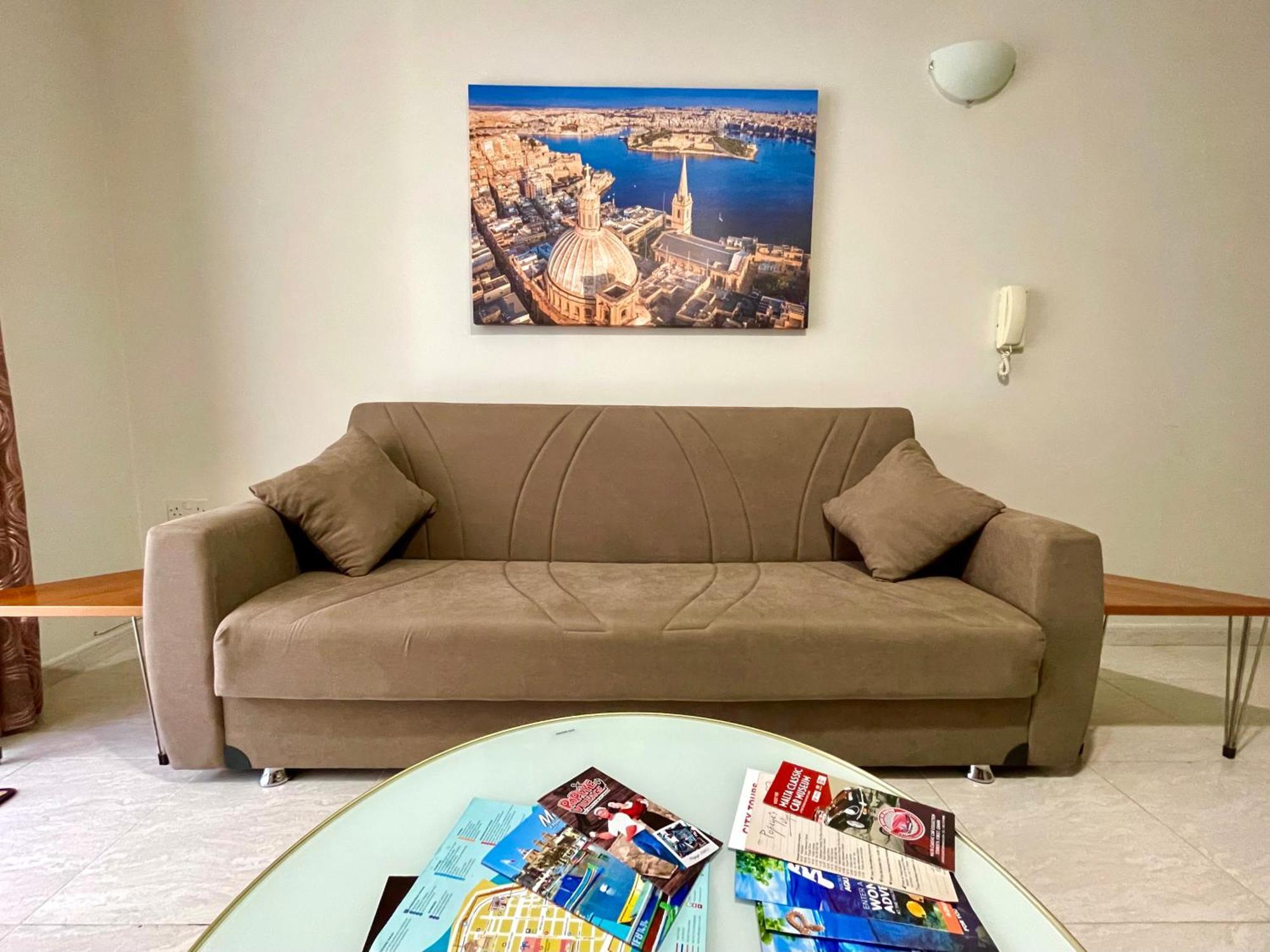 Regent Court - 3 Bedroom Within Walking Distance From Seafront Apartment St. Paul's Bay