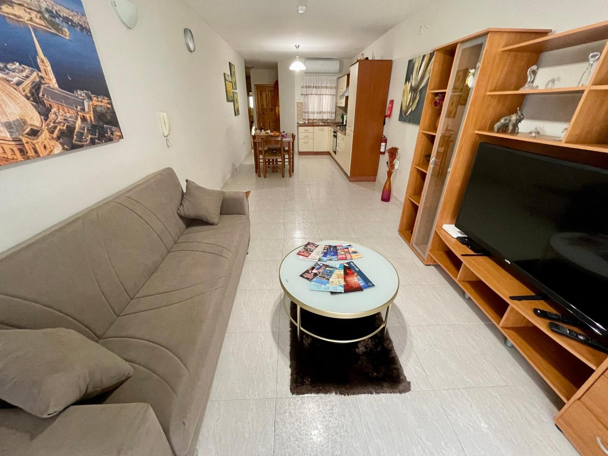 Regent Court - 3 Bedroom Within Walking Distance From Seafront St. Paul's Bay